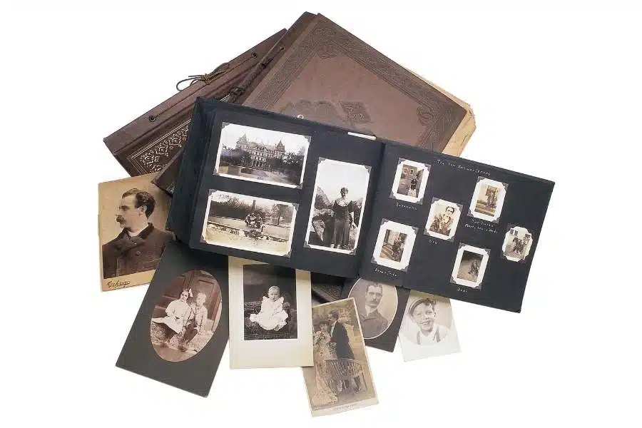 Memory albums and memory photo frames is one of a memorial idea for your grandparents you can make in Australia