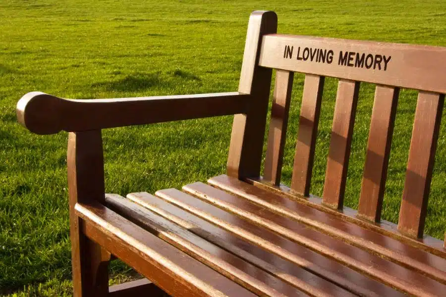 Memorial Benches Or Plaques Is A Unique Memorial Idea For My Dad In Australia