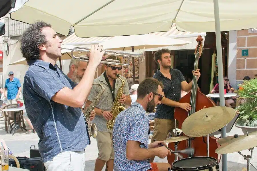 You Can Have Live Music Tributes As Celebration Of Life For Your Loved Ones